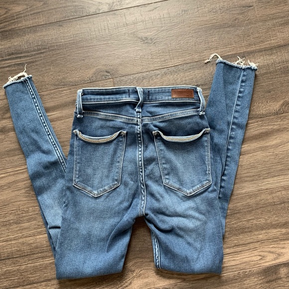 Abercrombie & Fitch jeans - Picture 2 of 2